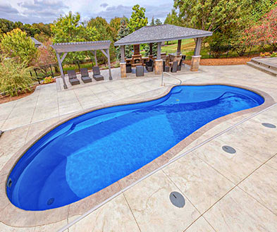 Lifestyle_OceanBlue Ocean Blue example pool color