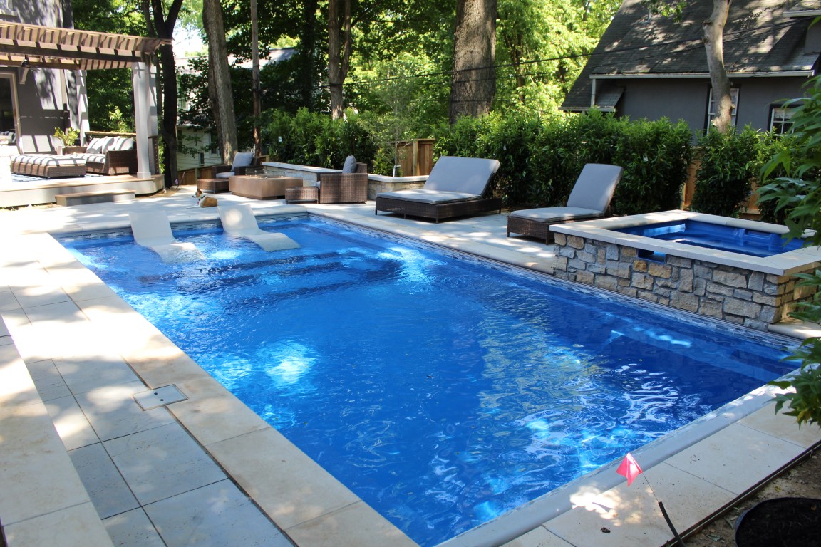 Blue Oasis Fiberglass Pools offer professional pool installations for Dallas-Fort Worth